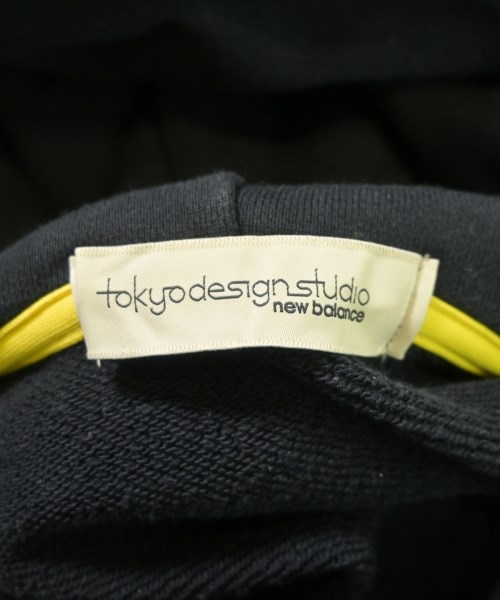 TOKYO DESIGN STUDIO New Balance（トウキョウデザインスタジオニューバランス）パーカー 黒 サイズ:2(M位) メンズ/2200667243040