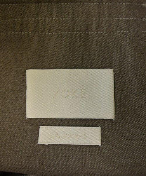 YOKE（ヨーク）その他 カーキ サイズ:3(L位) メンズ/2200636440043