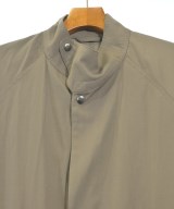 YOKE（ヨーク）その他 カーキ サイズ:3(L位) メンズ/2200636440043