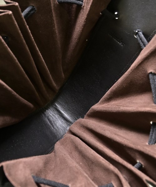 odd numbers（オッドナンバーズ）ショルダーバッグ 茶 サイズ:- メンズ/2200650687035