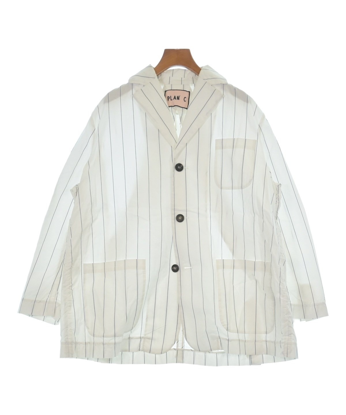 新品タグ付き！PLAN C プランシー　ノーカラー　ジャケット PLAN C（プランシー）ジャケット 白 サイズ:38(S位) レディース