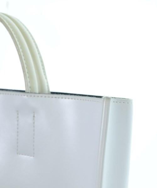 PIENI（ピエニ）ハンドバッグ 白 サイズ:- レディース/2200643167032