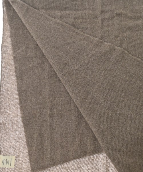 andrea's1947（アンドレアズディチャノーヴェクアランタセッテ）ストール 茶 サイズ:- メンズ/2200637368292