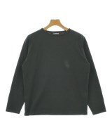 AUBERGE Tシャツ・カットソー
