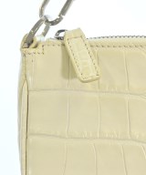 by FAR（バイファー）ショルダーバッグ 白 サイズ:- レディース/2200668310024