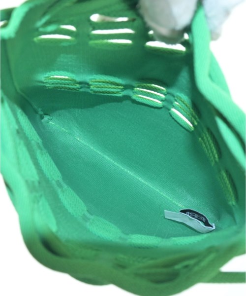 GOOD GOODS　ISSEY　MIYAKE（グッドグッズイッセイミヤケ）ショルダーバッグ 緑 サイズ:- レディース/2200643937017