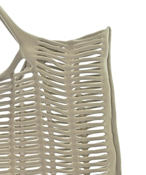 GOOD GOODS　ISSEY　MIYAKE（グッドグッズイッセイミヤケ）トートバッグ グレー サイズ:- レディース/2200713878042