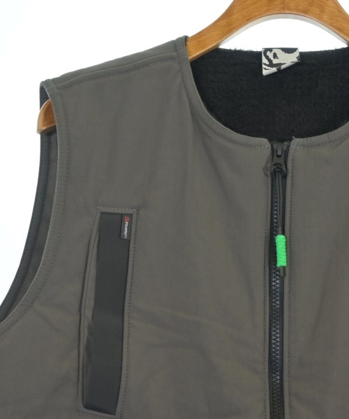 GR10K（ジーアールテンケー）ダウンジャケット/ダウンベスト カーキ サイズ:M メンズ/2200630571033