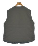 GR10K（ジーアールテンケー）ダウンジャケット/ダウンベスト カーキ サイズ:M メンズ/2200630571033