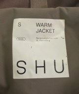 SHU（シュー）ダウンジャケット/ダウンベスト 茶 サイズ:S メンズ/2200612944015