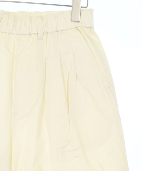 休日と詩（キュウジツトシ）その他 白 サイズ:-(M位) レディース/2200657208073