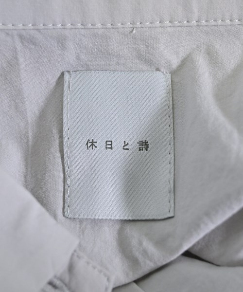 休日と詩（キュウジツトシ）カジュアルシャツ グレー サイズ:F レディース/2200640038045