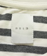 休日と詩（キュウジツトシ）Tシャツ・カットソー 白 サイズ:F レディース/2200718685133