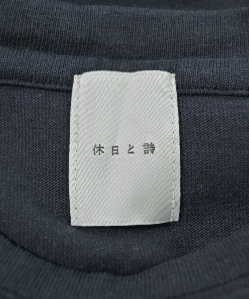 休日と詩（キュウジツトシ）Tシャツ・カットソー グレー サイズ:F レディース/2200686997047