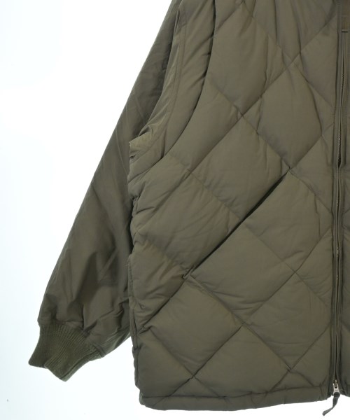 DAIWA PIER39（ダイワピア３９）ダウンジャケット/ダウンベスト カーキ サイズ:L メンズ/2200656910014
