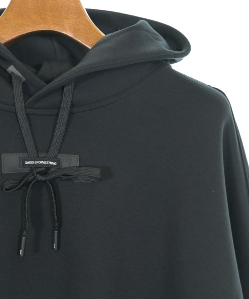 ON SWISS ENGINEERING（オンスイスエンジニアリング）パーカー 黒 サイズ:M レディース/2200638281033
