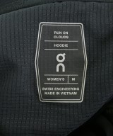 ON SWISS ENGINEERING（オンスイスエンジニアリング）パーカー 黒 サイズ:M レディース/2200638281033