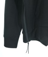 ON SWISS ENGINEERING（オンスイスエンジニアリング）パーカー 黒 サイズ:M レディース/2200638281033