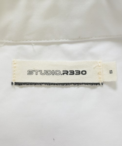 STUDIO R330（ステュディオアールスリーサーティー）カジュアルシャツ 白 サイズ:S レディース/2200692477359