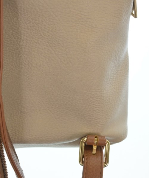 GUSCIO（グッシオ）ショルダーバッグ ベージュ サイズ:- レディース/2200629885028