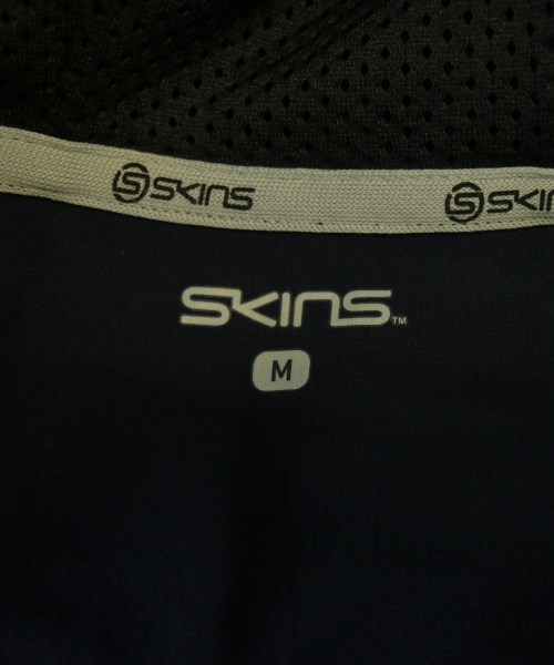 SKINS（スキンズ）パーカー 紺 サイズ:M メンズ/2200620065139