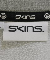 SKINS（スキンズ）パーカー グレー サイズ:L メンズ/2200616246047