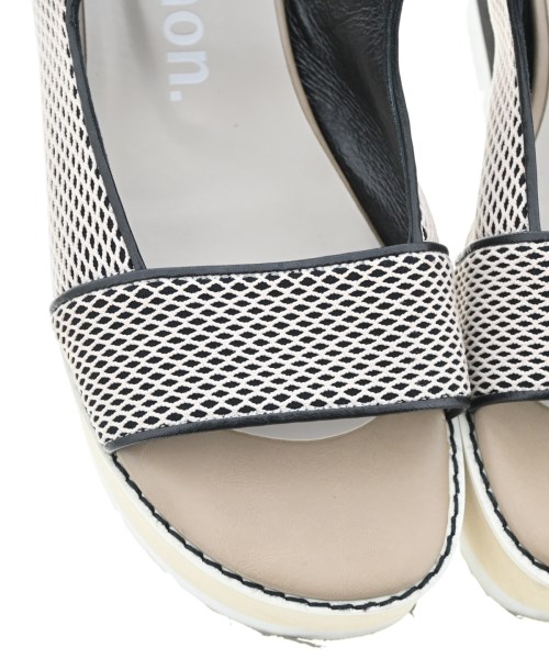 momon.（モモン）サンダル ベージュ サイズ:23.5cm レディース/2200637105125