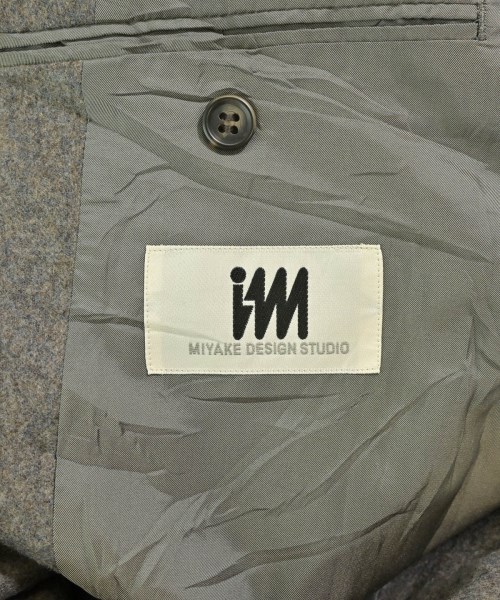 im MIYAKE DESIGN STUDIO（イッセイミヤケデザインスタジオ）テーラードジャケット ベージュ サイズ:-(XL位) メンズ/2200702670015