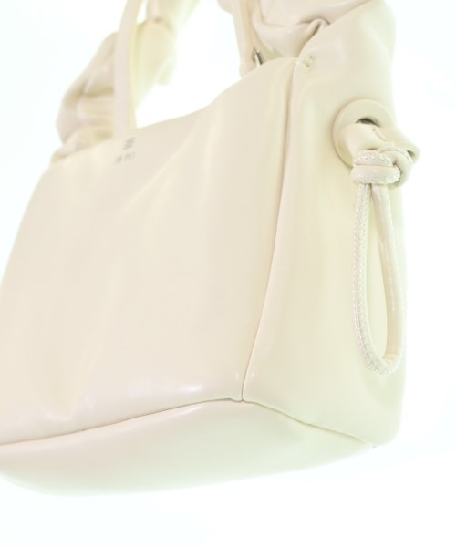 JW PEI（ジェイダブリューペイ）ショルダーバッグ ベージュ サイズ:- レディース/2200671940270