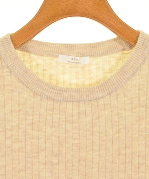ITEMS URBAN RESEARCH（アイテムズアーバンリサーチ）ニット・セーター ベージュ サイズ:F レディース/2200699913065