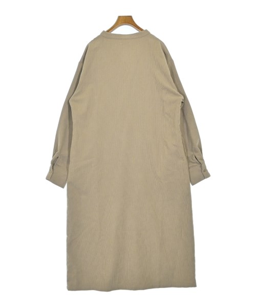 ITEMS URBAN RESEARCH（アイテムズアーバンリサーチ）ワンピース ベージュ サイズ:F レディース/2200714398013