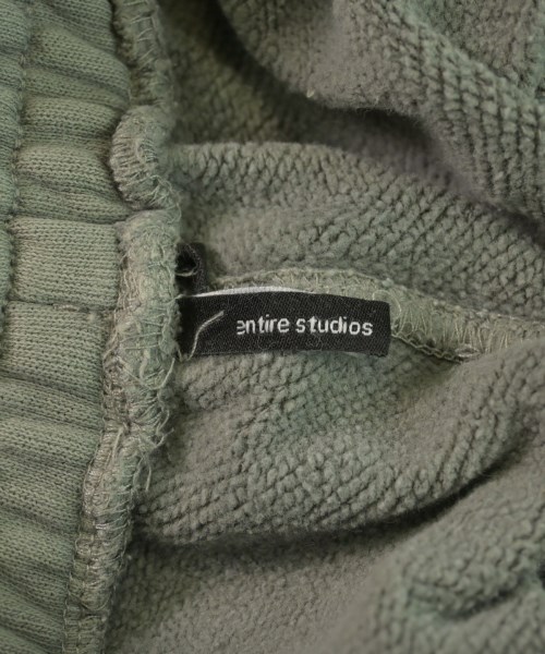 ENTIRE STUIDOS（エンタイアスタジオ）ショートパンツ カーキ サイズ:S メンズ/2200623296028