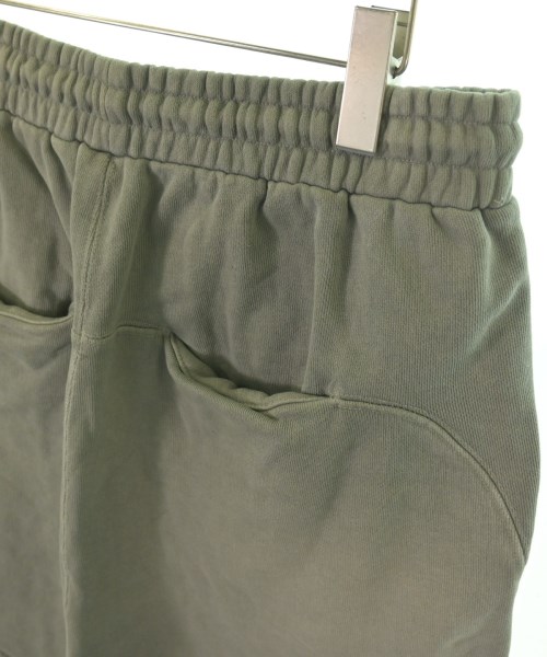 ENTIRE STUIDOS（エンタイアスタジオ）ショートパンツ カーキ サイズ:S メンズ/2200623296028