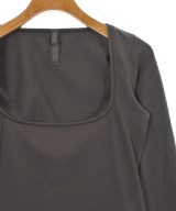 SKIMS（スキムス）Tシャツ・カットソー 茶 サイズ:M レディース/2200624084112