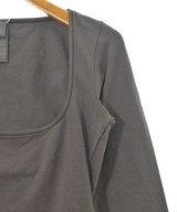SKIMS（スキムス）Tシャツ・カットソー 茶 サイズ:M レディース/2200610487064
