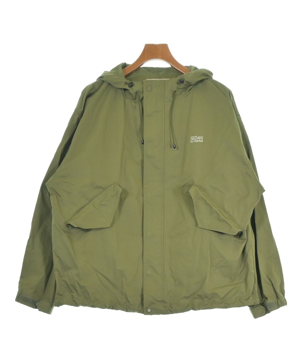 SEDAN ALL-PURPOSE（セダンオールパーパス）マウンテンパーカー カーキ