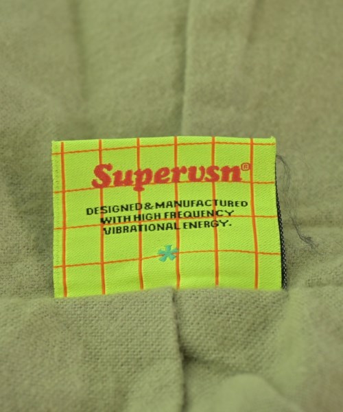 SUPERVSN STUDIOS（スーパーヴィジョンストゥディオス）その他 カーキ サイズ:L メンズ/2200715086254