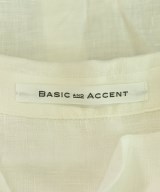 BASIC AND ACCENT（ベーシックアンドアクセント）カジュアルシャツ 白 サイズ:F レディース/2200661313244