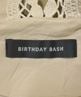 BIRTHDAY BASH（バースデーバッシュ）ブラウス ベージュ サイズ:F レディース/2200687315024