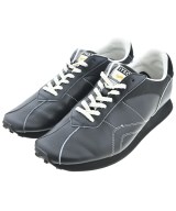 IYSO スニーカー