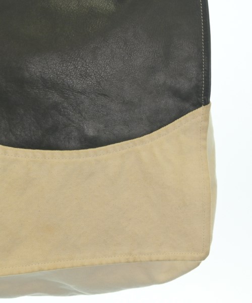 ADAPTART（アダプタート）ショルダーバッグ 白 サイズ:- メンズ/2200661745090