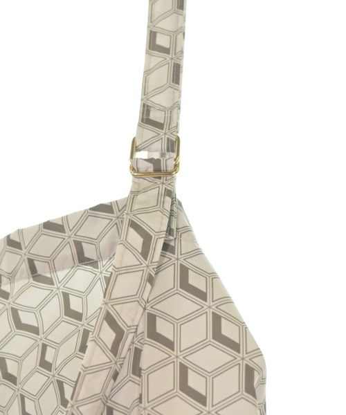 grace grace（グレースグレース）トートバッグ グレー サイズ:- レディース/2200675321235