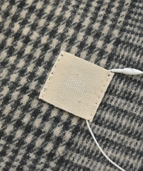 THREE SQUARE（スリースクエア）ストール グレー サイズ:- レディース/2200661392188