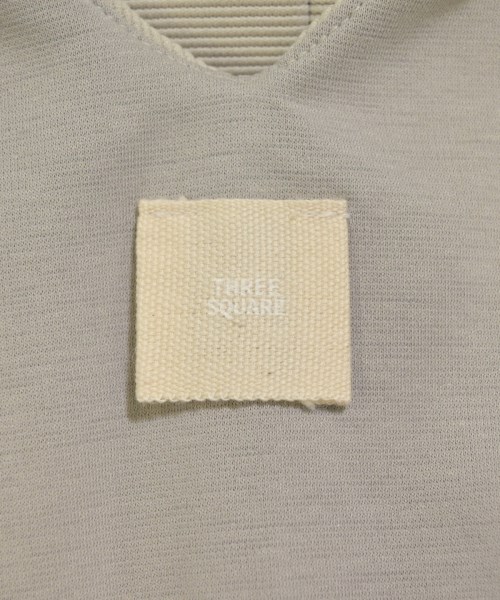 THREE SQUARE（スリースクエア）ワンピース ベージュ サイズ:F レディース/2200661684344