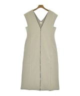 THREE SQUARE（スリースクエア）ワンピース ベージュ サイズ:F レディース/2200661684627