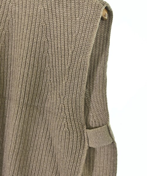 THREE SQUARE（スリースクエア）ベスト ベージュ サイズ:F レディース/2200661691045