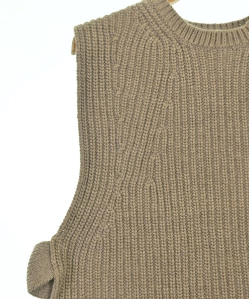 THREE SQUARE（スリースクエア）ベスト ベージュ サイズ:F レディース/2200661691090