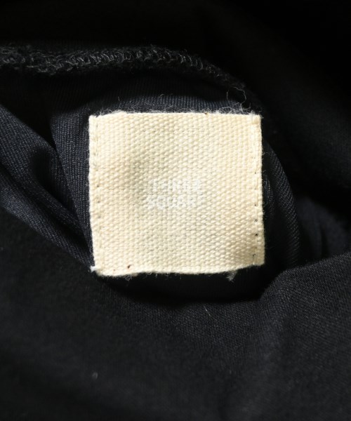 THREE SQUARE（スリースクエア）Tシャツ・カットソー 黒 サイズ:F レディース/2200661716472