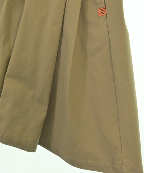 UNIVERSAL OVERALL（ユニバーサルオーバーオール）スカート（その他） ベージュ サイズ:M(120cm位) キッズ/2200698803282