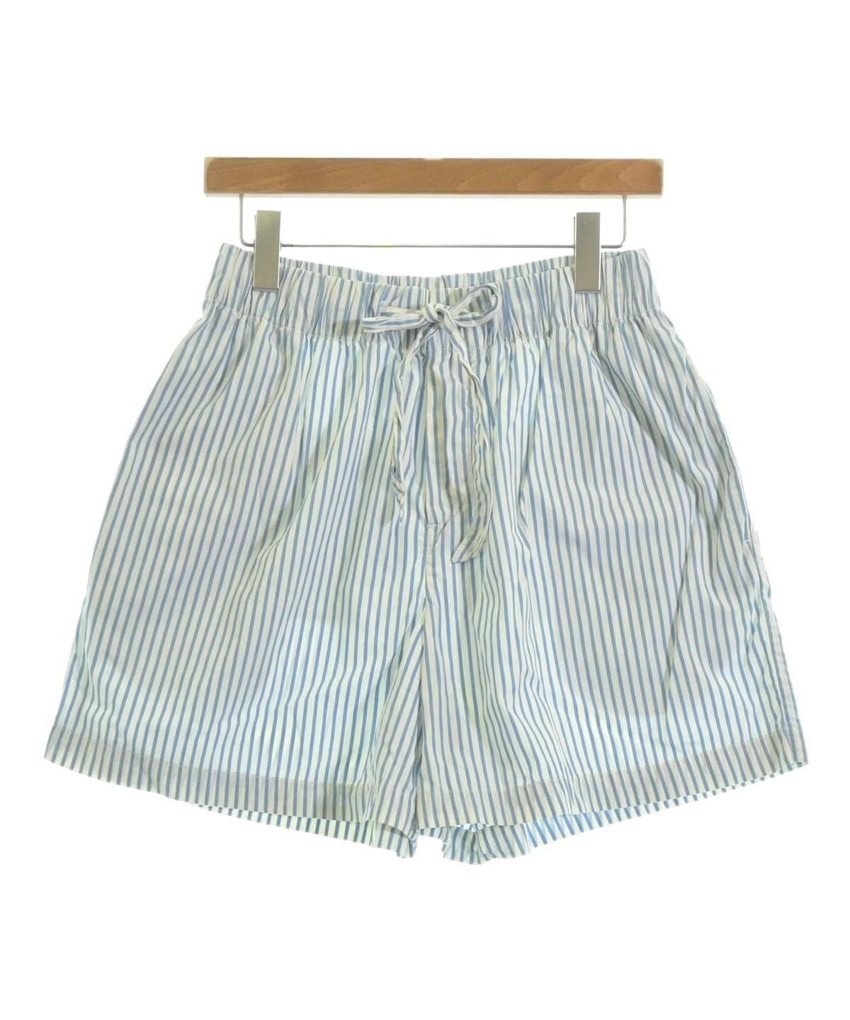 デイックショート　かなり古い板です。187センチ幅46センチ TEKLA（テクラ）ショートパンツ 白 サイズ:M レディース/2200641925177